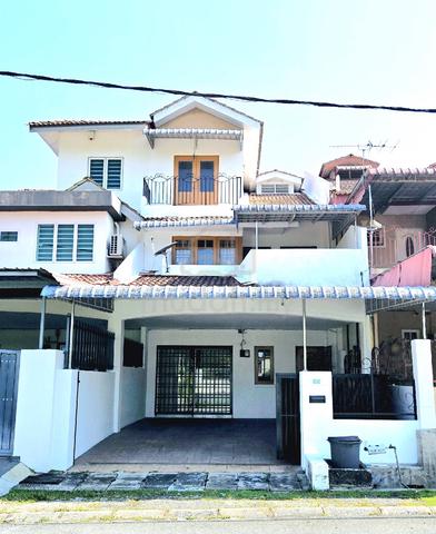 Freehold 2.5storey furnished Ipoh house with 5BR 4BA AEON Station 18. 1