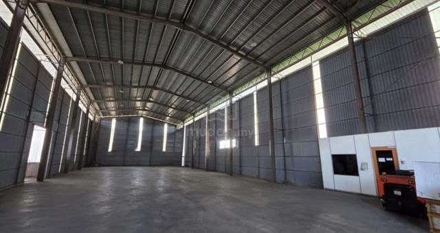 West Port,Klang, Facing Main Road Detached Factory For Rent 1