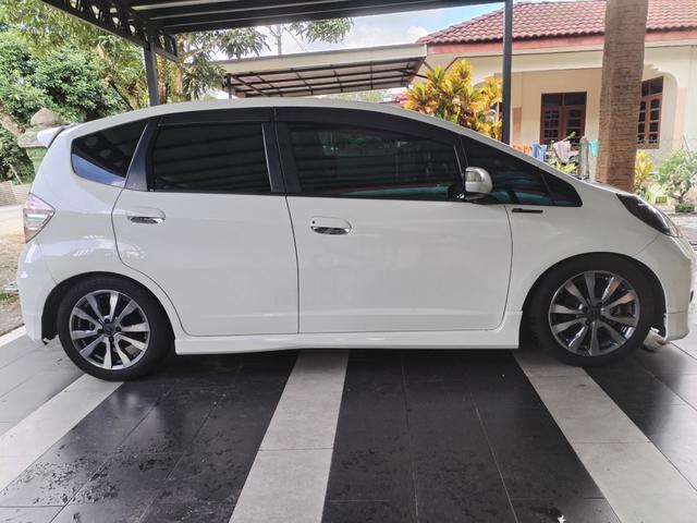 2011 Honda JAZZ 1.5 V FACELIFT (A) - 5