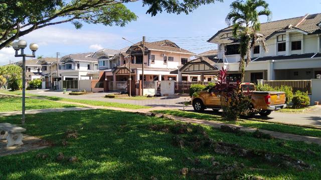 Taman Sahabat Tabuan Heights Double Storey Semi-D For Sale 1