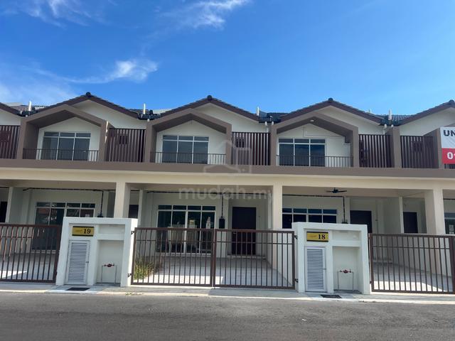 20x80 2-storey terrace house Taman Lukut Elysia Lukut Port Dickson 1