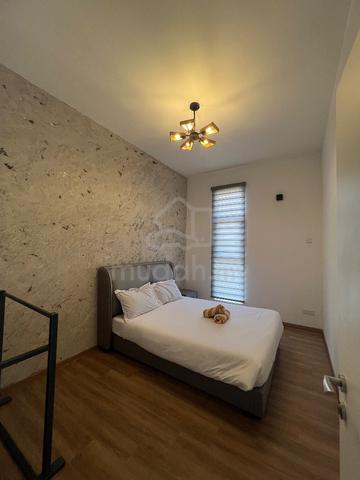 The Cove Hillside Residence 5