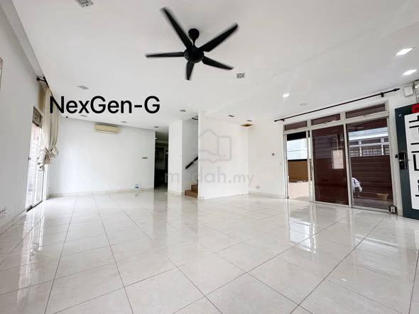 Aman Perdana Klang Double Storey Bungalow House Renovated Unit 1