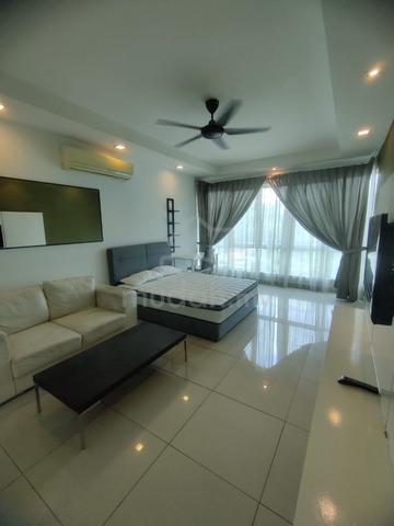 Female only, Beautiful spacious room rental, 1mth deposit, Mont Kiara 1