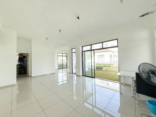 End Lot + Semi D + 35'x60' di Avenham Garden, Puncak Alam 1