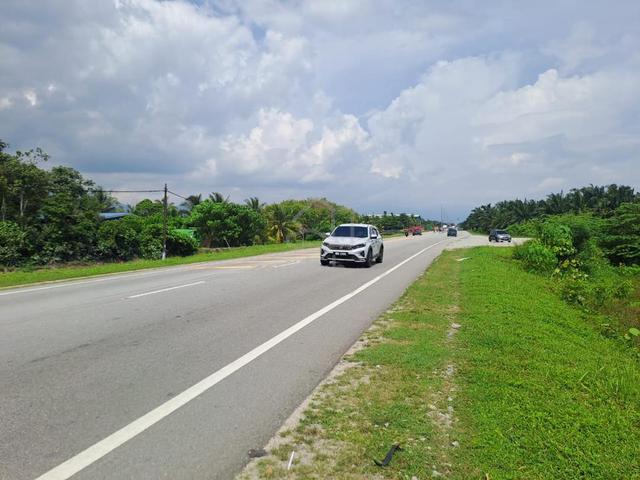 Premium 4.7-Acre Land For Rent  Jalan Kampung Dew, Simpang 1
