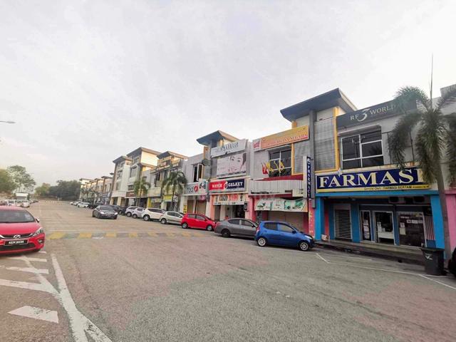 FOR RENT 1st Floor Shop Facing Main Road Bdr Laguna Merbok 1