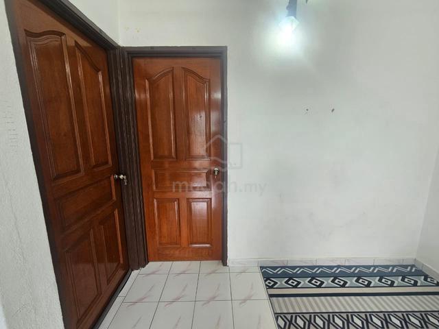 Pangsapuri Mahsuri (Lorong Mahsuri 12) 1