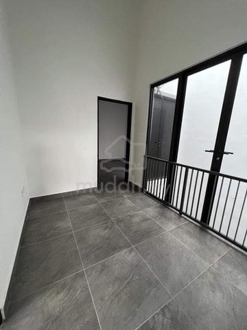Kulai Taman Tropika @ Double Storey Cluster House (24x65sqft) 5