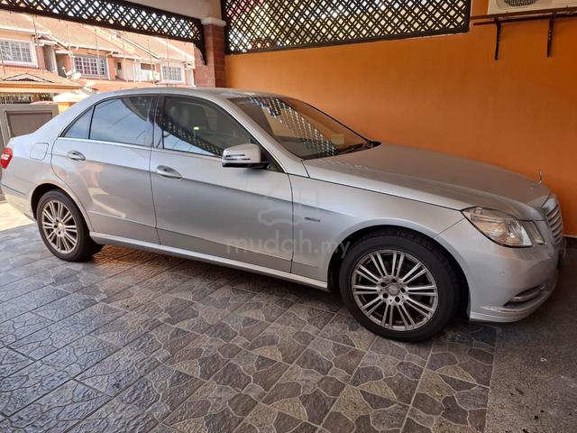 2011 Mercedes Benz E-CLASS 1.8 200 CGI BLUEEFCY - 1
