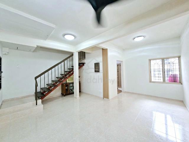 TERMURAH - Double Storey Fasa 3 Lorong Cakera Bandar Puncak Alam 1