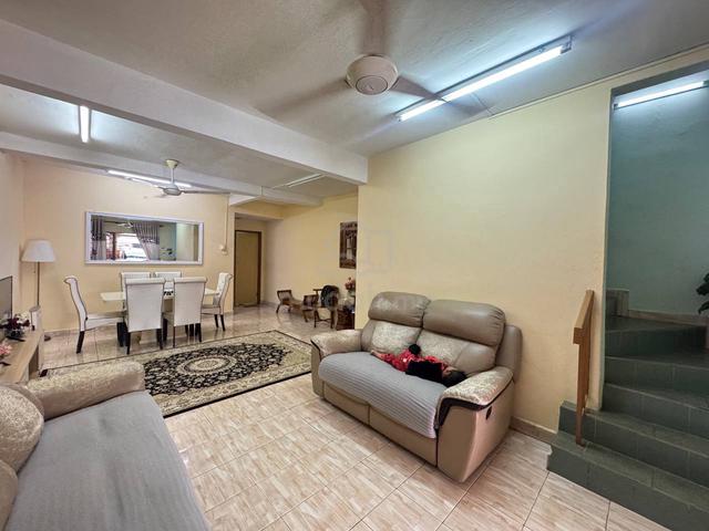 FREEHOLD WELL MAINTAINED 2 Storey unit at Bandar Damai Perdana 1