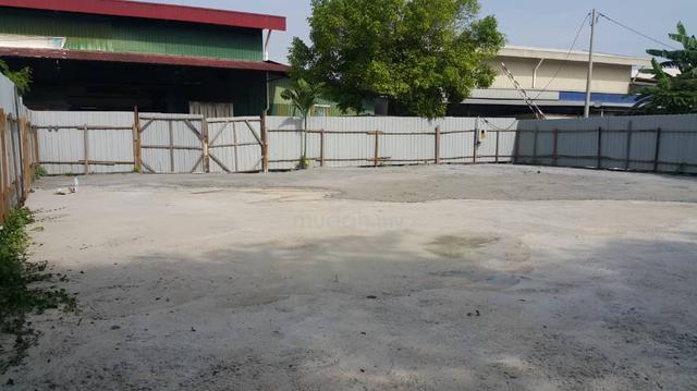 Balakong commercial land for sale , beside road , non bumit lot 8000sf 1