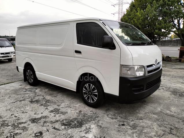 2006 Toyota HIACE 2.5 PANEL VAN 100% No Accident - 1