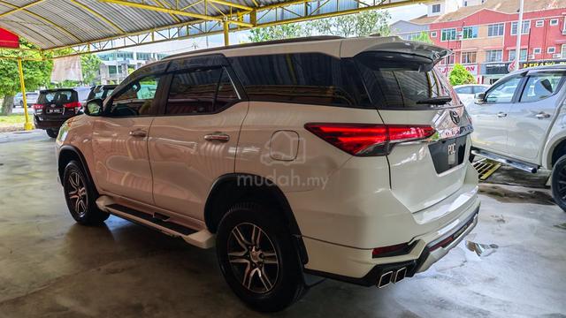2022 Toyota FORTUNER 2.4L (A) - 4