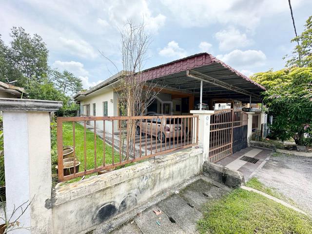 [32'x75'] Semi D Single Storey Taman Pinggiran Pelangi, Rawang 1