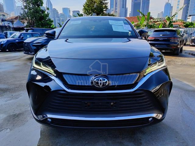 SPECIAL OFFER 2023 Toyota HARRIER 2.0 G D/METER - 3