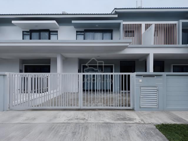 (PARTIAL FURNISHED) Kota Warisan Sepang Teres 2 Tingkat 1