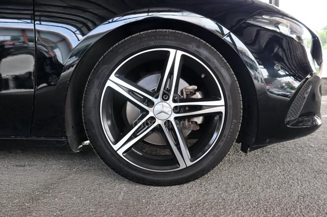 2022 Mercedes Benz A200 Sedan PROGRESSIVE Line 1.3 - 5