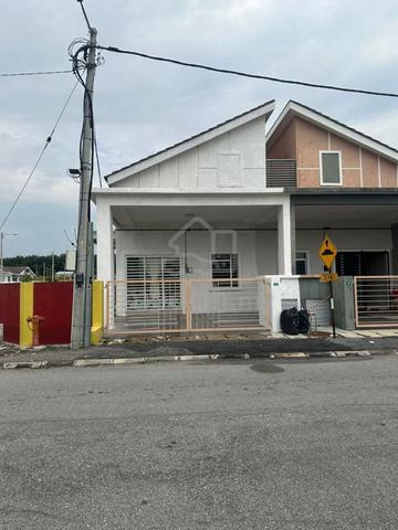 CORNER Single Storey Kinding Flora Tanjung rambutan Ulu Kinta Disewa 1