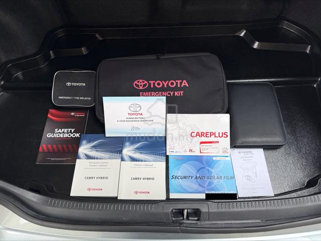 2019 Toyota CAMRY 2.5 HYBRID LUXURY - F.SERVICETOY - 4