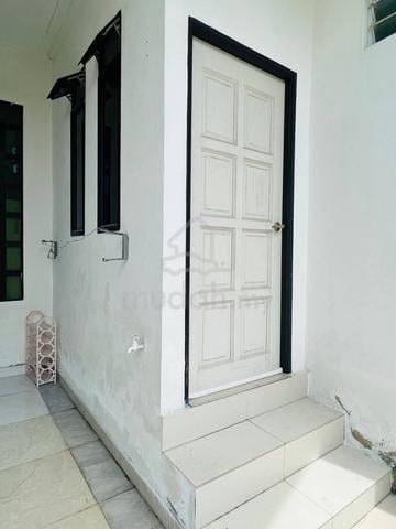 Sewa Bilik Di Kuala Ibai 1