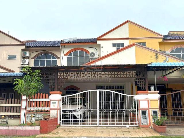 Taman Pulai Utama. Full extend. Well maintained unit 1