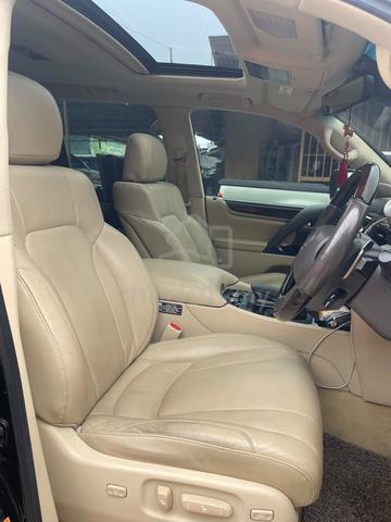 Lexus LX570 5.7 (A) - 5