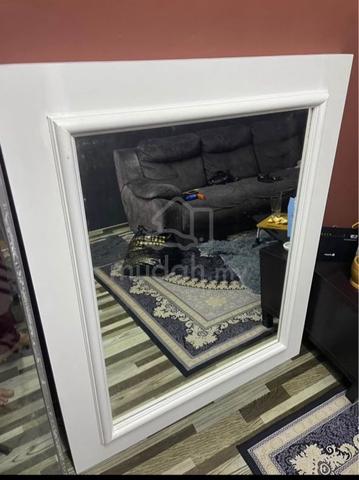 Carousel Image Selected
