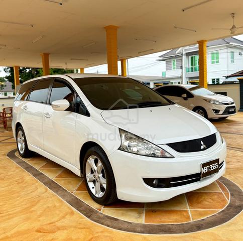 2008 Mitsubishi GRANDIS 2.4 FACELIFT (A) Tiptop - 3
