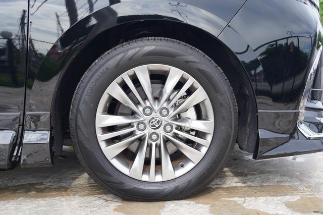 2025 Toyota ALPHARD 2.5 Z (A) LOW MILEAGE LIKE NEW - 4
