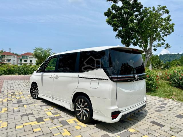 2023 Toyota Voxy Sz modelista bodykit - 3