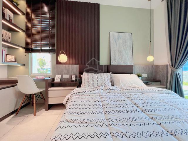 FREE Legal Fee 0 Deposit Freehold Ready Unit Club House 2 Storey Cheng 1