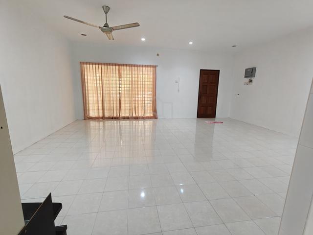 2-Storey Terrace House  [NO AGENT FEE] 1