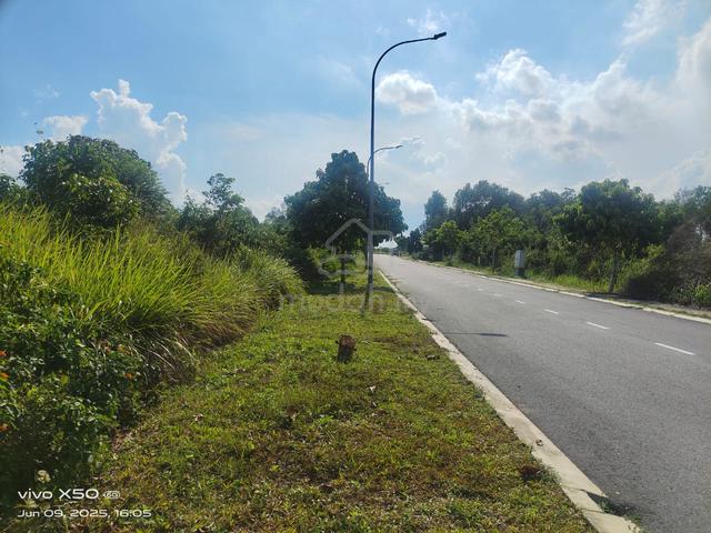 Bungalow Lot @ Bayu Lake Homes, Mantin, N9 3