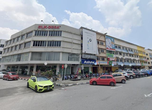Facing Pin Hwa High School Meru Klang Goh Hock Huat 4 sty Shop Lot 1