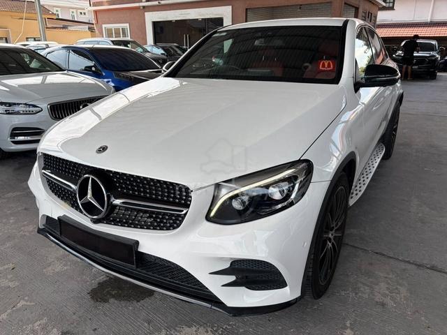2019 Mercedes Benz GLC300 4MATIC COUPE AMG LINE - 2