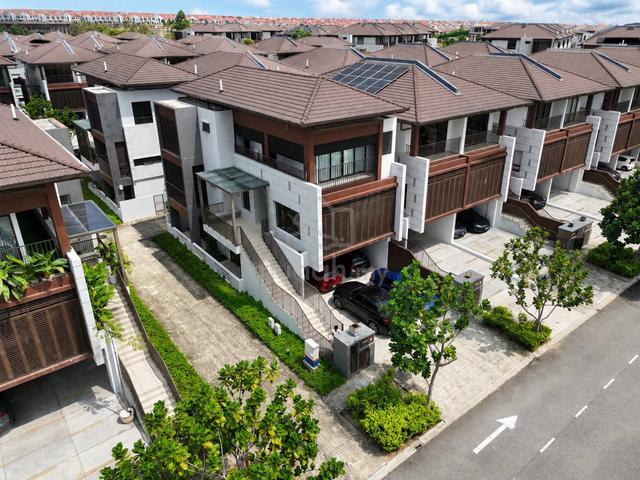 END LOT FULLY RENO 3Sty Terrace House, The Mulia Residence, Cyberjaya 1