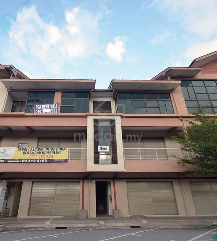 Tingkat 1 Office untuk disewa @ Bandar Putra, Tanjung Lumpur 4