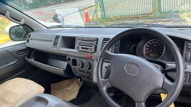 2006 Toyota HIACE 2.0 (M) - 2
