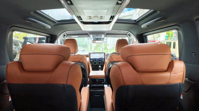 2025 Toyota Vellfire 2.4 Z Premier - SIDE STEP - 4