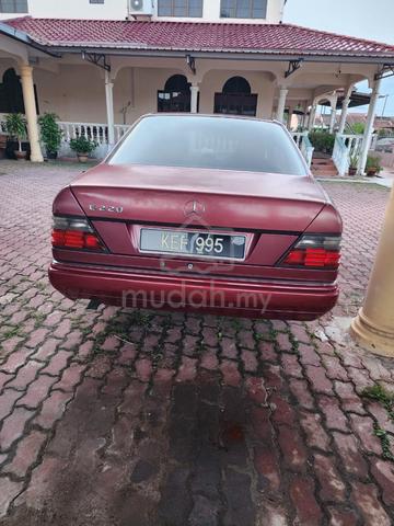 1995 Mercedes Benz 220E 2.2 W124 (A) - 2