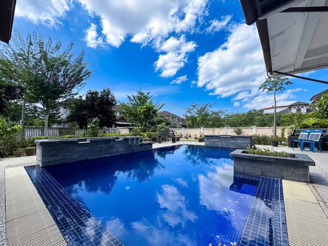 FREEHOLD CORNER LOT 12000ft 2 Storey Bungalow House Laman Kekwa Nilai 1