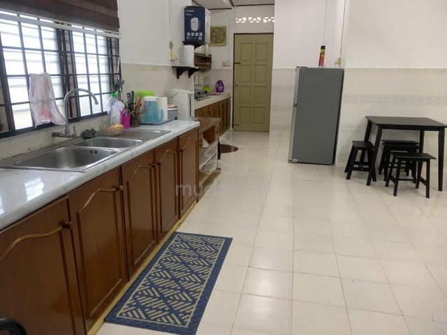 semi d untuk di sewa (PAKA TRG) 1