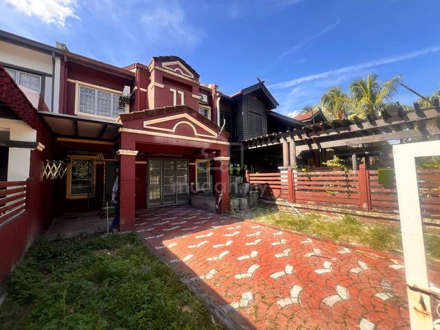 USJ 22, Subang Jaya Double Storey Terrace Freehold, Facing Open 1