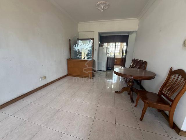 Hing's Apartment 1