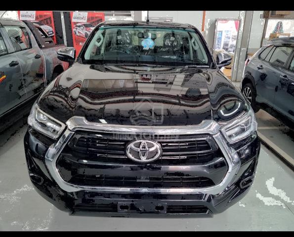 26 Yearend special Hilux 2.4 Auto 4x4 Readyatok - 2