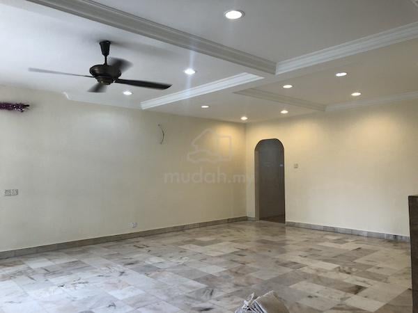 5-room Unit in Old Klang Road 1