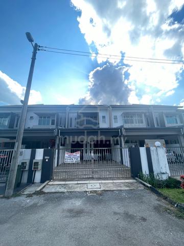 For Sale - 2 Storey Intermediate Terraced at Lorong Uni Central 1