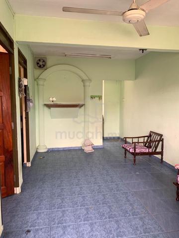 Flat Taman Ungku Tun Aminah 1